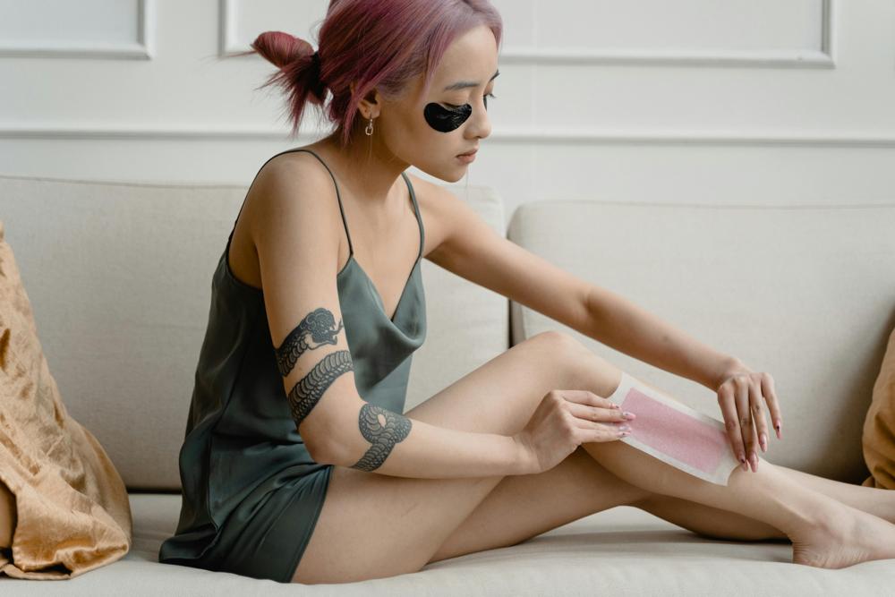 Waxing leg