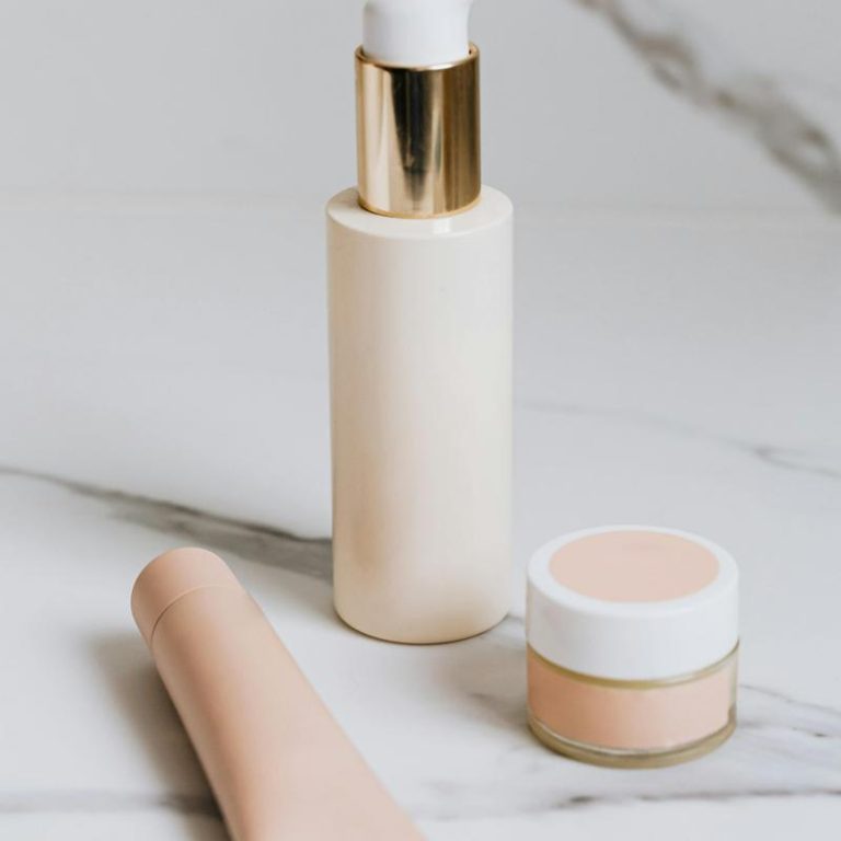 Face-cream-123f04525f7640ae8165e82eee1afa2c
