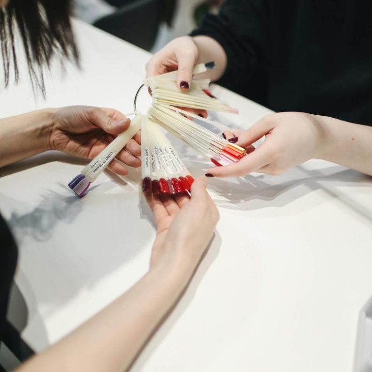 nail-polish-d9a6e2d8ee7a4c57968b4b38044f6d34